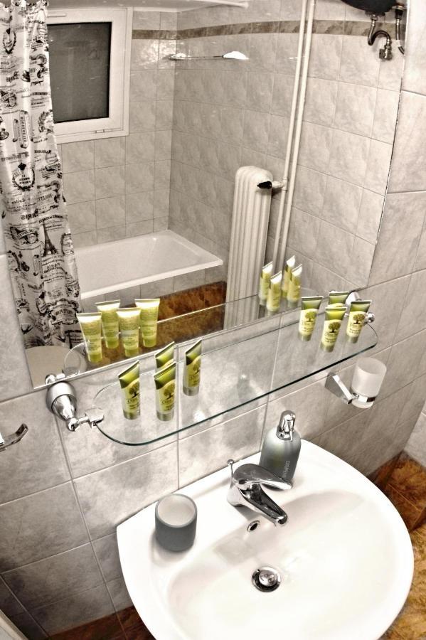 אתונה Central Apartment At Koukaki Area מראה חיצוני תמונה